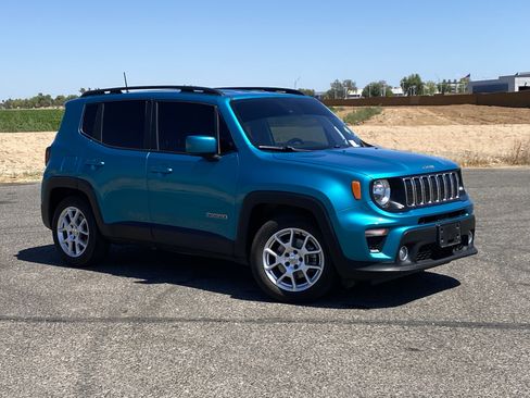 Used 2021 Jeep Renegade Latitude FWD image 33