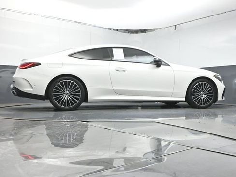 Used 2024 Mercedes-Benz CLE 300 4MATIC Coupe image 35