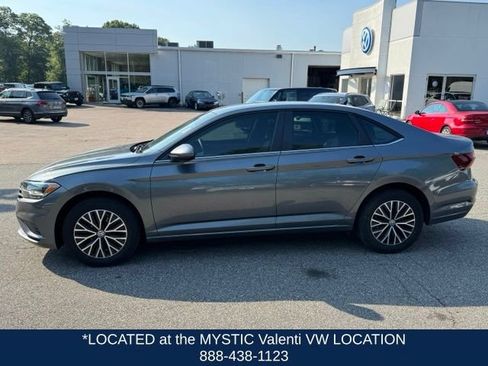 Certified 2021 Volkswagen Jetta FWD image 9