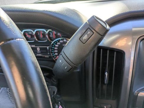 Used 2018 Chevrolet Silverado 1500 LT w/ All Star Edition image 12