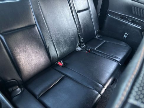 Used 2016 Toyota Highlander Limited image 19