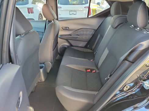 Used 2020 Nissan Kicks SV FWD image 15