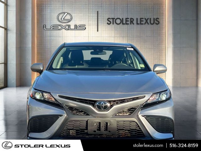 Used 2023 Toyota Camry SE w/ Blackout Package (TMS) FWD image 2