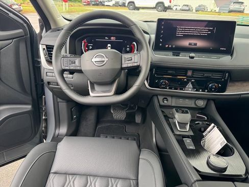 New 2026 Nissan Rogue Platinum AWD/4WD image 14