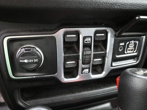 Used 2026 Jeep Wrangler Unlimited Sport AWD/4WD image 15