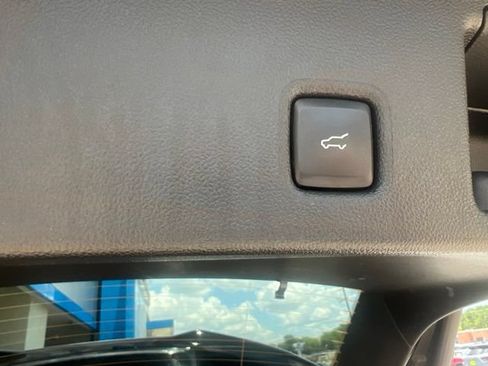 Used 2024 Ford Escape ST-Line FWD image 12