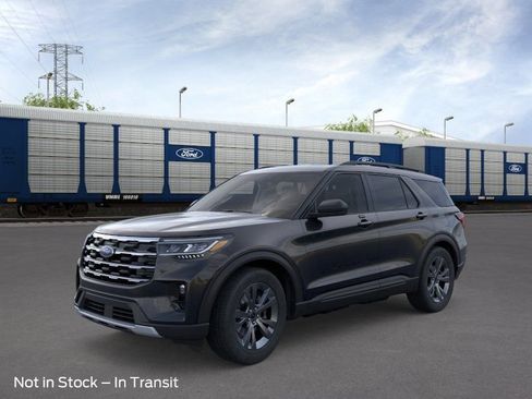New 2026 Ford Explorer Active w/ Active Comfort Package AWD/4WD image 1