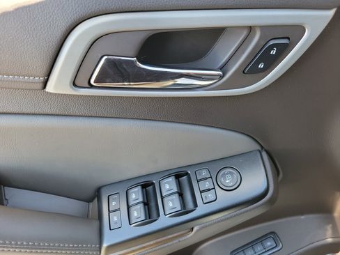 Used 2019 GMC Yukon XL Denali w/ Denali Ultimate Package image 9