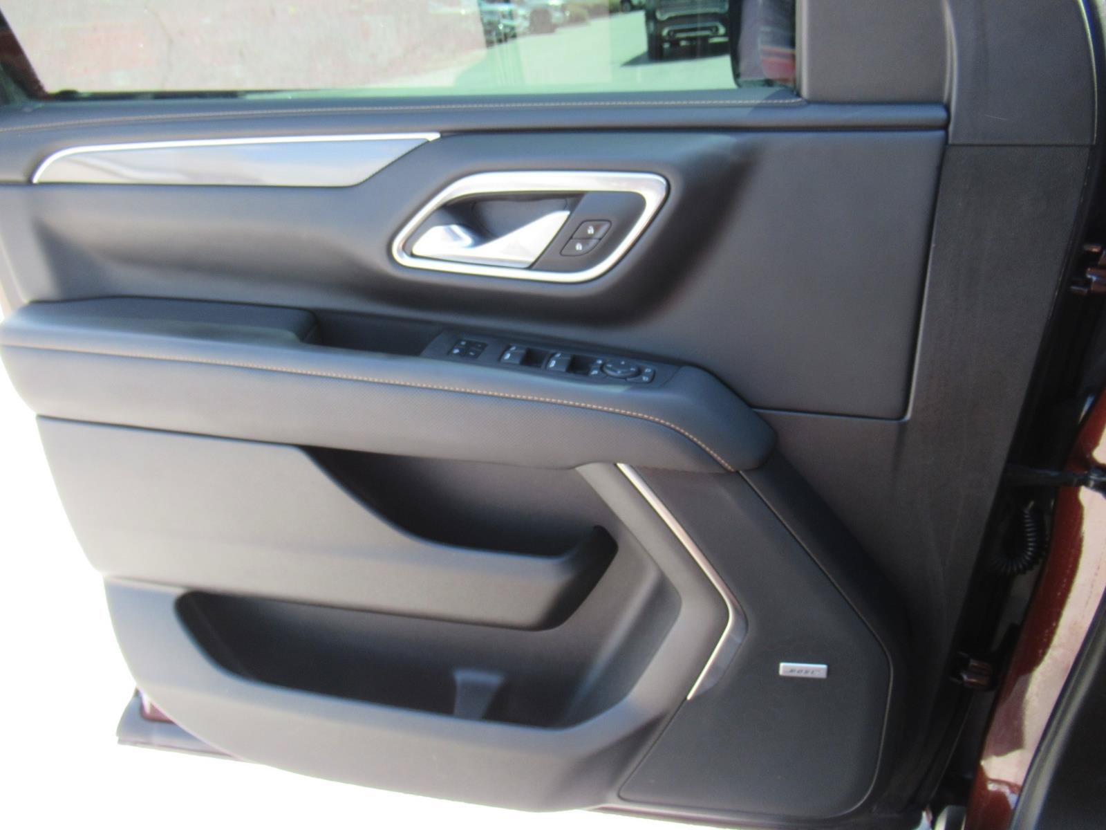 Used 2023 GMC Yukon AT4 w/ AT4 Premium Plus Package AWD/4WD image 20