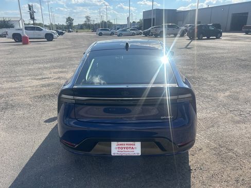 New 2026 Toyota Prius Plug-In Hybrid image 7