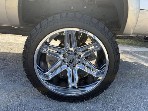 Used 2011 Ford F250 Lariat w/ Lariat Interior Pkg image 25