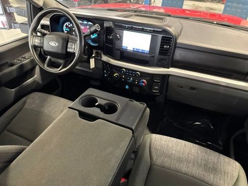 Used 2023 Ford F350 XLT AWD/4WD image 15