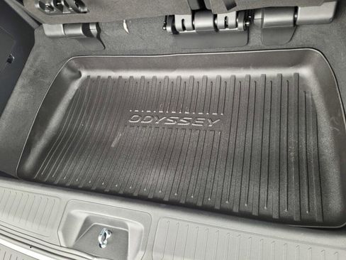 New 2026 Honda Odyssey Touring image 11