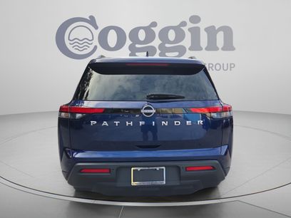 Used 2025 Nissan Pathfinder SV