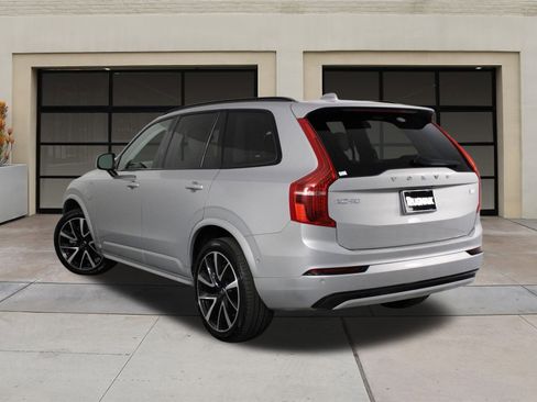Certified 2023 Volvo XC90 T8 Plus image 2