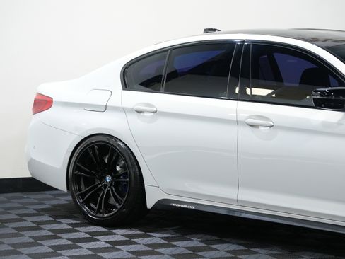 Used 2019 BMW M5 w/ Executive Package image 14