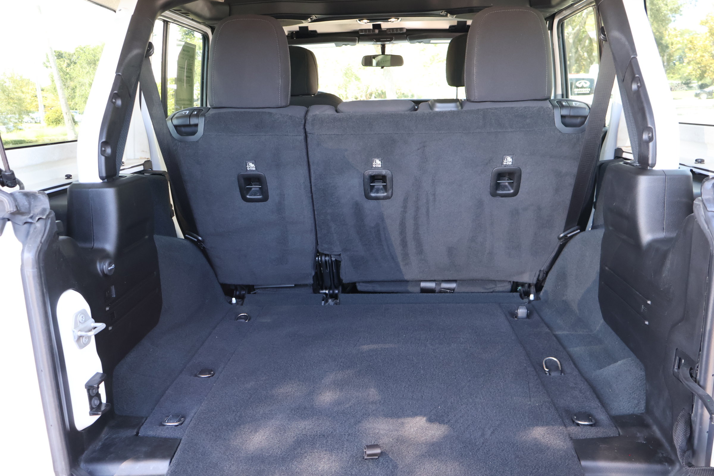 Used 2022 Jeep Wrangler Unlimited Sport AWD/4WD image 15