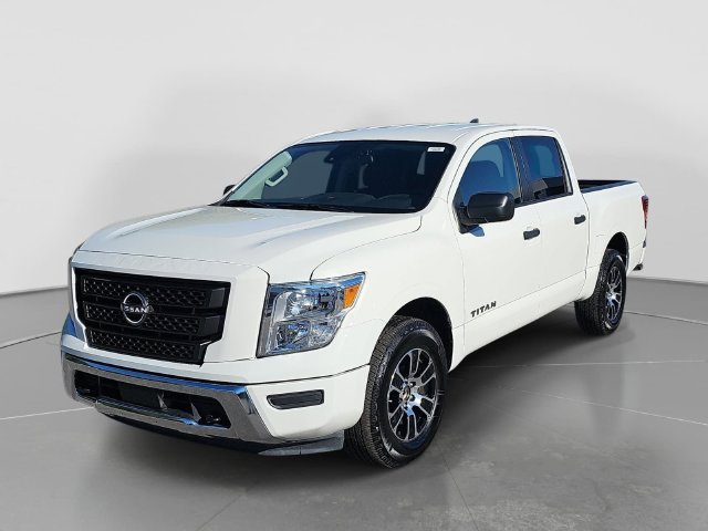 Used 2024 Nissan Titan SV w/ Accessory Utility Package AWD/4WD image 8