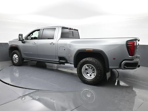 Used 2025 GMC Sierra 3500 Denali w/ Denali Reserve Package AWD/4WD image 6