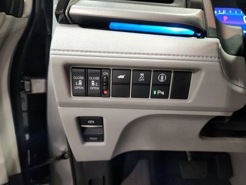 Used 2024 Honda Odyssey Touring image 22