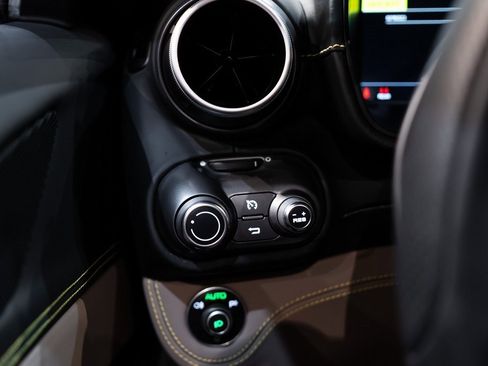 Certified 2022 Ferrari Portofino M image 30