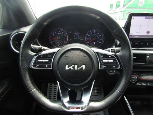 Used 2022 Kia Forte GT-Line w/ GT-Line Premium Package FWD image 15