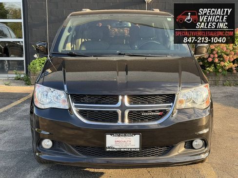 Used 2018 Dodge Grand Caravan SXT FWD image 10