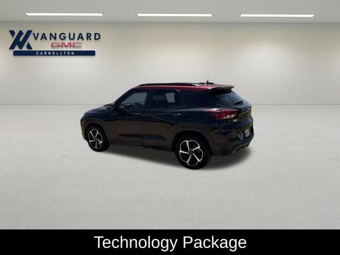 Used 2023 Chevrolet TrailBlazer RS w/ Sun and Liftgate Package FWD image 2