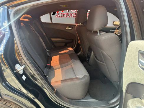 Used 2022 Dodge Charger SXT w/ Blacktop Package RWD image 13