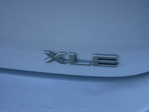 Used 2023 Toyota Highlander XLE image 8