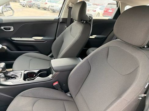 New 2026 Kia K4 FWD image 19