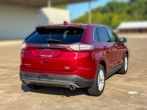 Used 2018 Ford Edge SEL w/ Equipment Group 201A AWD/4WD image 11
