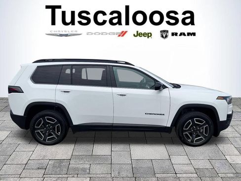 New 2026 Jeep Cherokee Laredo AWD/4WD image 8