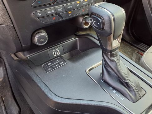 Used 2019 Ford Ranger Lariat w/ Trailer Tow Package RWD image 13
