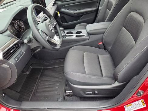 New 2026 Nissan Altima 2.5 SV FWD image 11