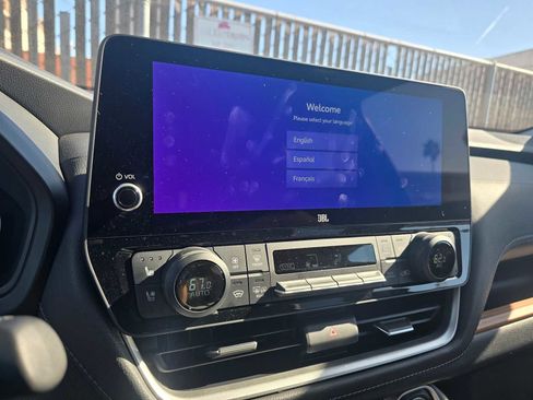 Used 2024 Toyota Grand Highlander Limited image 29