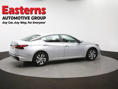 Used 2024 Nissan Altima 2.5 S FWD image 42