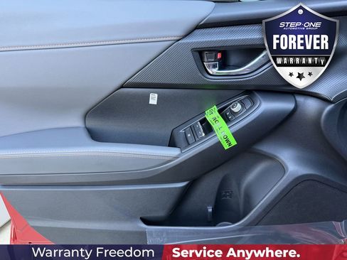 New 2025 Subaru Crosstrek 2.5i Limited w/ Popular Package #3A image 19