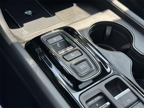 Used 2025 Honda Pilot TrailSport image 21