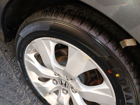 Used 2010 Honda Accord EX image 9