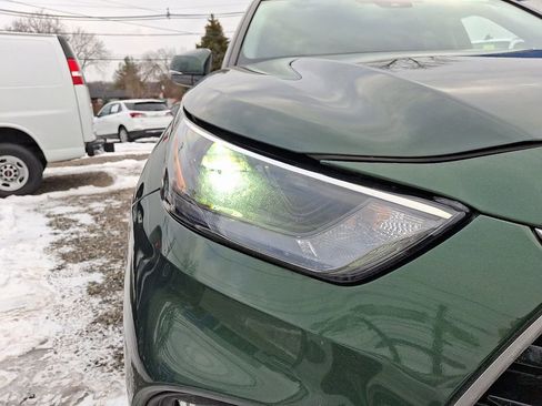 Used 2023 Toyota Highlander XLE image 15