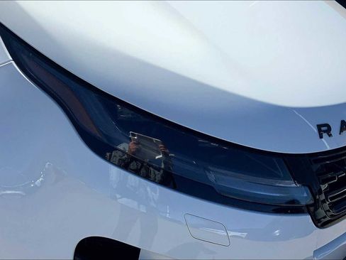 Used 2025 Land Rover Range Rover Evoque Dynamic SE image 26