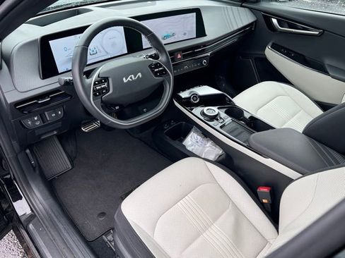 Certified 2024 Kia EV6 GT-Line w/ GT-Line White Seat Package image 13