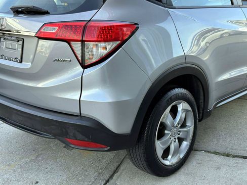 Used 2019 Honda HR-V LX image 7