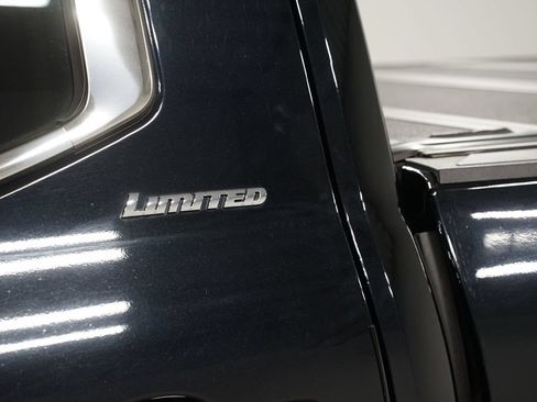 Used 2022 Toyota Tundra Limited AWD/4WD image 11