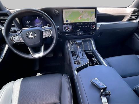 Used 2024 Lexus GX 550 w/ Cold Area Package AWD/4WD image 15