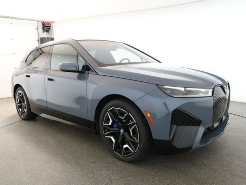 Used 2023 BMW iX M60 w/ Executive Package image 3