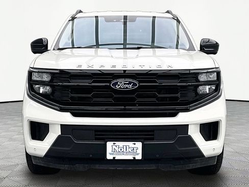 Certified 2025 Ford Expedition Max Active AWD/4WD image 3