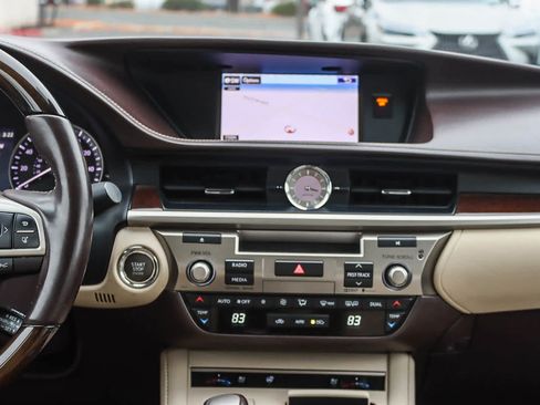Used 2016 Lexus ES 350 image 12
