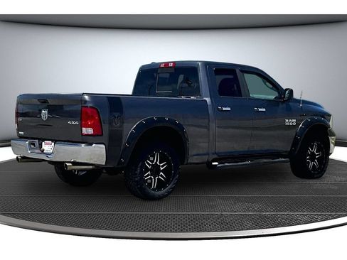 Used 2016 RAM 1500 Classic SLT AWD/4WD image 18